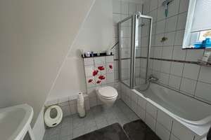 Zentral, trotzdem ruhig, möbliert, mit Balkon, Premiumküche - Möblierte 2- Zimmer-Wohnung mit Flair – Daniel-Schürmann-Straße 3, 42853 Mitte, Remscheid – Vorschaubild 11