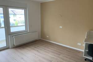 WG Zimmer mit Balkon im Reihenmittelhaus in Hanau + Garten – Die vollständige Adresse der Immobilie erhältst du vom Anbieter., 63454 Kesselstadt, Hanau – Vorschaubild 3