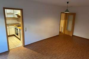 2-Zimmer-EG-Eigentumswohnung mit Terrasse und Einzelgarage in Reutlingen – Andersenweg 1, 72762 Reutlingen-Mitte, Reutlingen – Vorschaubild 2