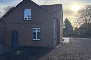 Elegantes Einfamilienhaus mit 7 Zimmern in Ostenfeld (Rendsburg) – Die vollständige Adresse der Immobilie erhältst du vom Anbieter., 24790 Ostenfeld (Rendsburg) – Vorschaubild 3