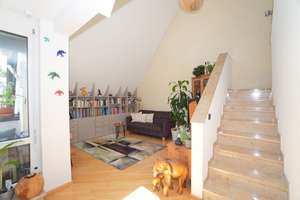 Außergewöhnliche Maisonette-Wohnung direkt am Schloßpark – Die vollständige Adresse der Immobilie erhältst du vom Anbieter., 90475 Fischbach, Nürnberg – Vorschaubild 2
