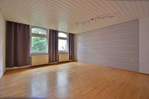 Sehr großzügige 4-Zimmer-Wohnung in charmantem Altbau unterhalb des Weinbergs – Die vollständige Adresse der Immobilie erhältst du vom Anbieter., 34121 Süd, Kassel – Vorschaubild 4
