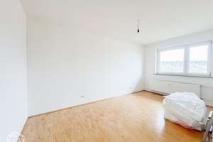 Helle 3-Zimmerwohnung mit Einbauküche, Balkon und schönem Blick ins Grüne – Hochfirststr. 20, 70569 Kaltental, Stuttgart – Vorschaubild 5