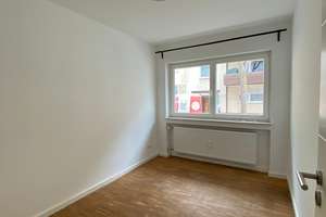 ACHTUNG: 4 Zi ETW mit Tiefgarage in Top Lage in Karlsruhe Mühlburg zu verkaufen ! – Die vollständige Adresse der Immobilie erhältst du vom Anbieter., 76185 Mühlburg, Karlsruhe – Vorschaubild 7