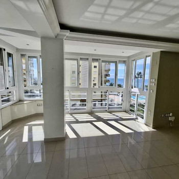 Unglaubliche Wohnung mit Meerblick und Pool in Algarrobo Costa.