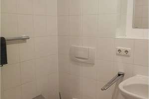 Helle, vollständig renovierte 2-Zimmer-Wohnung mit großem Wohnzimmer in Dresden-Striesen