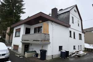 Einfamilienhaus mit Entwicklungspotenzial in Usingen! – Die vollständige Adresse der Immobilie erhältst du vom Anbieter., 61250 Usingen – Vorschaubild 2