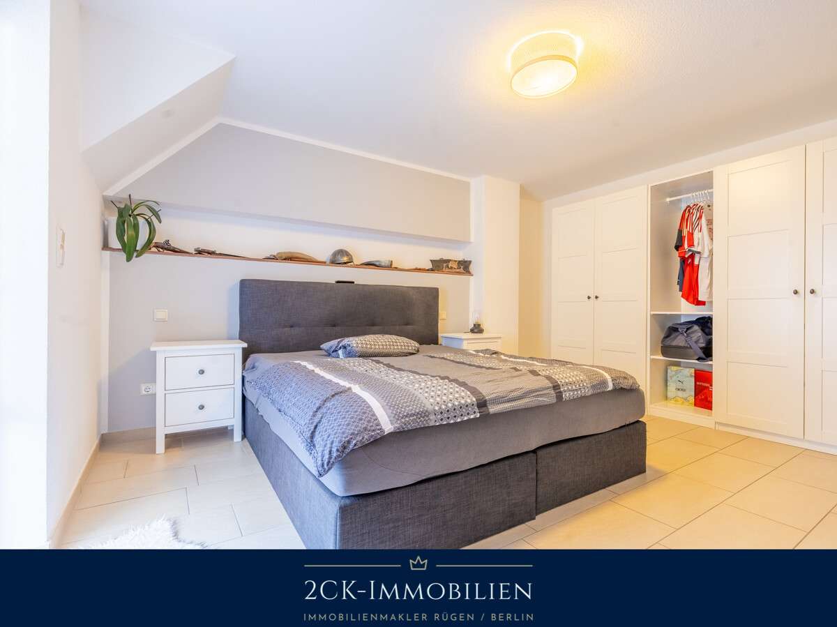 Immobilie in Baabe - Ostseebad Baabe: Moderne DHH, 5 Zimmer, 125 m², Seeblick, Kamin, 2 Bäder & Stellplätze! - Bild 2
