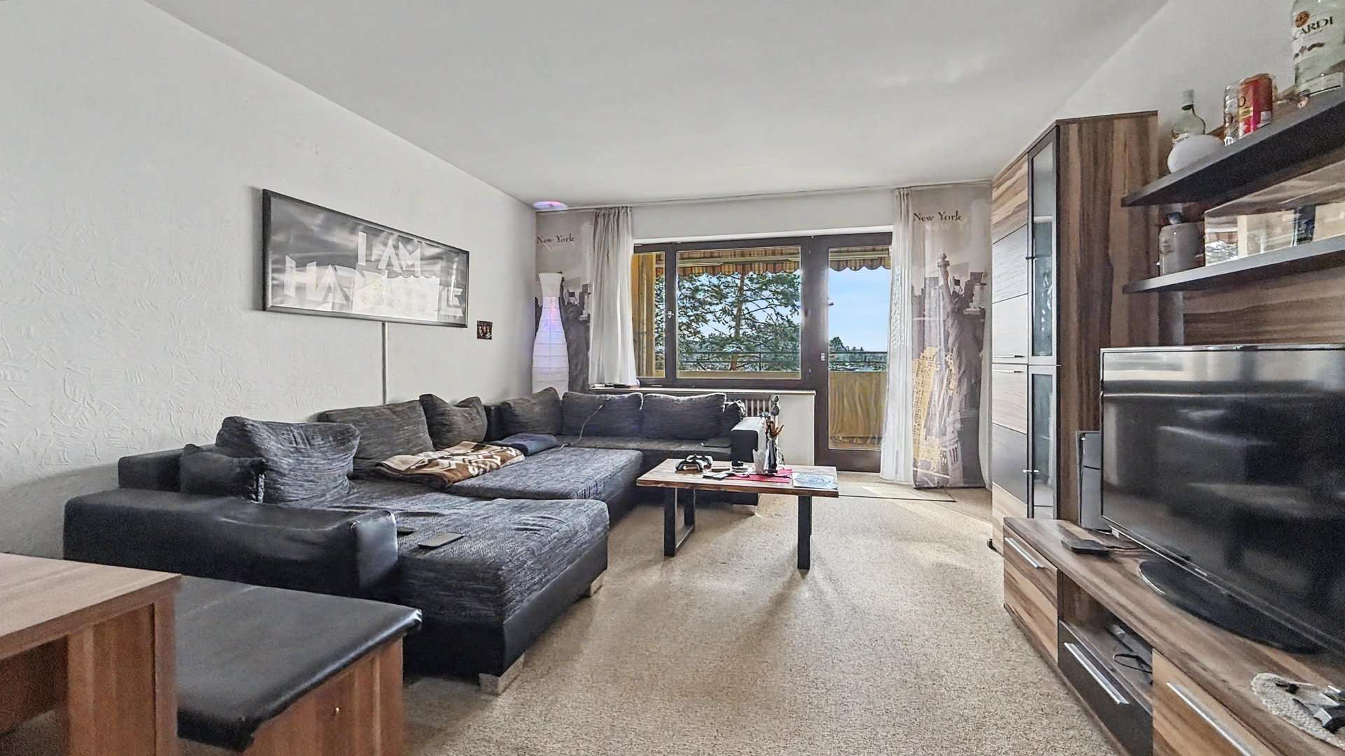 Perfekt für Eigennutzer oder Kapitalanleger – 2-Zimmer mit Balkon auf dem Mittelberg, Biberach Kreis – Bild 3