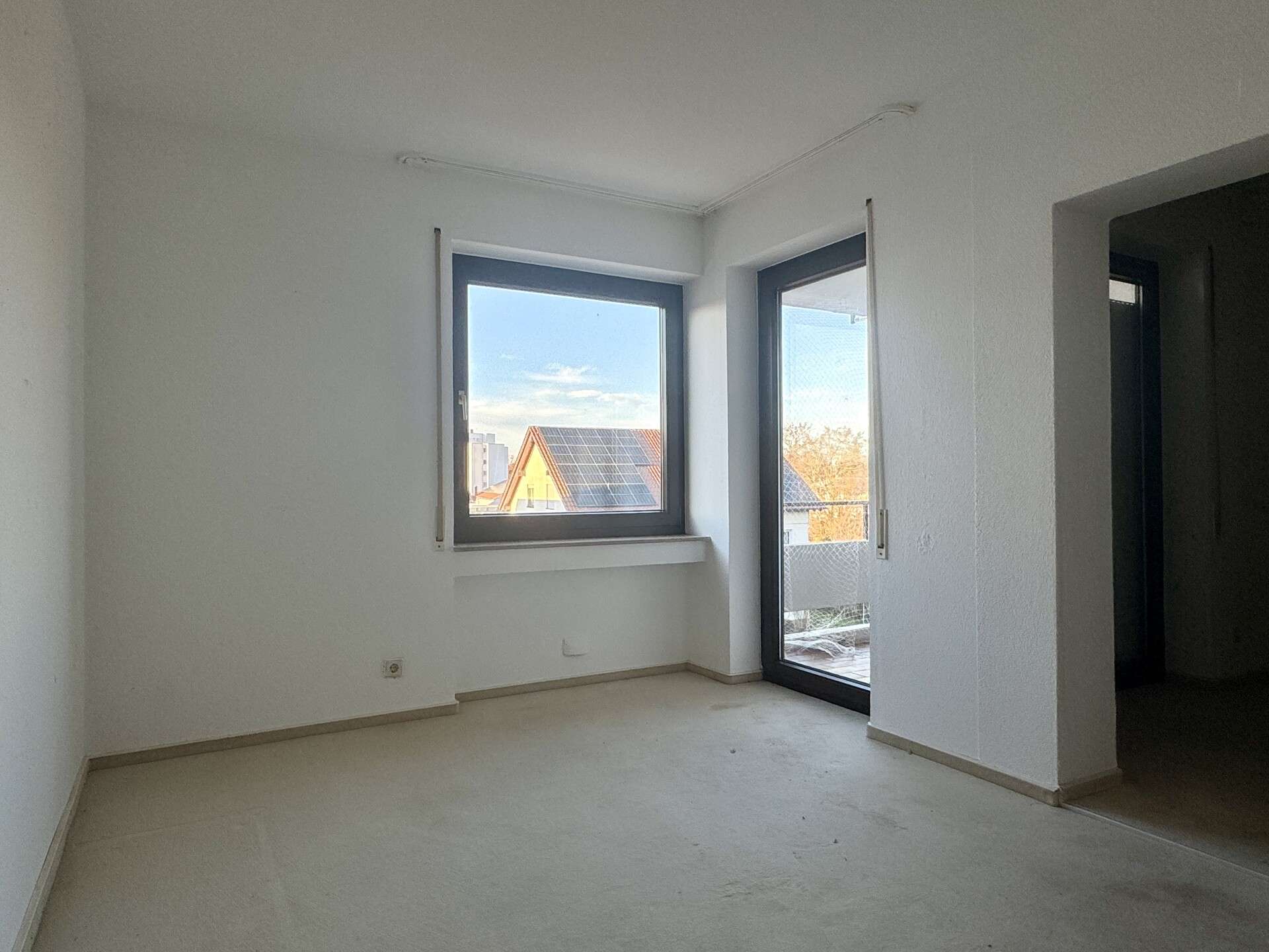 Immobilie in Alleshausen - Lichtdurchflutet wohnen in modernisierter Eigentumswohnung am Rande von Bad Buchau - Bild 0