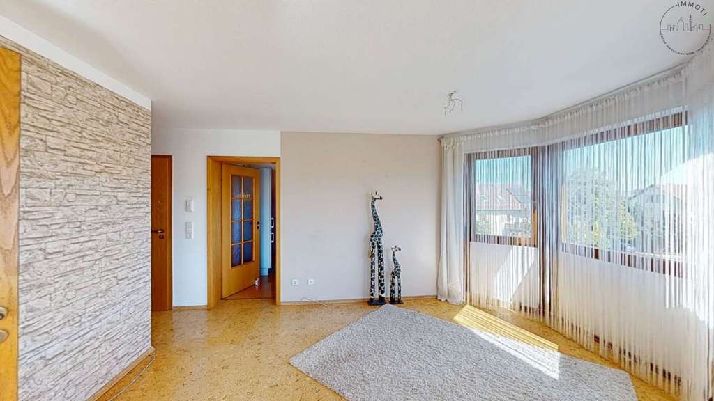 Immobilie in Kuppenheim - Lichtdurchflutet - Charmant - Vielseitig: Maisonettewohnung mit Balkon und Stellplatz in Kuppenheim - Bild 2