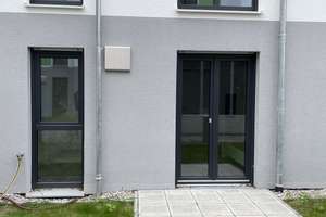  Neubau, Küche  und Balkon: exklusive 1-Zimmer-Terrassenwohnung in Augsburg – Höchstetterstraße 20, 86154 Links der Wertach-Süd, Augsburg – Vorschaubild 12