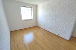 3-Zimmer Wohnung im 5. OG mit Balkon in Leonberg-Ramtel – Die vollständige Adresse der Immobilie erhältst du vom Anbieter., 71229 Leonberg – Vorschaubild 5