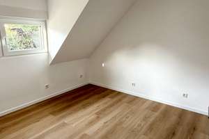 Luxus-Einfamilienhaus mit 3 Bädern, Kamin, Fußbodenheizung & großer Terrasse in Wuppertal – Immenweg 29, 42279 Oberbarmen, Wuppertal – Vorschaubild 25