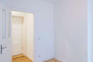 Bezugsfreie, sanierte 2-Zimmer-Altbauwohnung in gefragter Kreuzberger Lage – Freiligrathstraße 11, 10967 Kreuzberg, Berlin – Vorschaubild 12