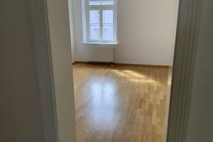 Familienfreundlich geschnittene 5-Zimmer-Altbauwohnung – Sulzerstraße 17, 86159 Antonsviertel, Augsburg – Vorschaubild 7