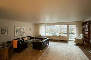 Großzügige 147 m² Wohnung mit 2 Balkonen in Düsseldorf-Unterbach incl. TG-Stellplatz