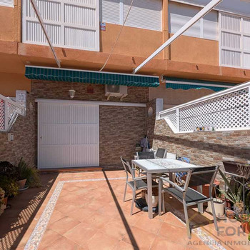DUPLEX MIT PATIO, 2 SCHLAFZIMMER UND FREIZEITBEREICH IN LA DORADA LOS ALCÁZARES
