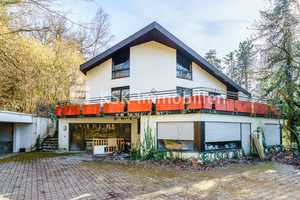 Einfamilienhaus auf waldähnlichem Grundstück mit viel Privatsphäre und Potenzial! – Rhein-Sieg-Kreis – Vorschaubild 1