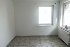 WG-geignete Wohnung mit drei Zimmern und Balkon in Offenbach – 63071 Bieberer Berg, Offenbach am Main – Vorschaubild 7