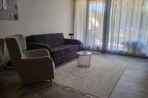 470€ - 44 m² - 1.0 Zi.
 mit Einbauküche 
Terrasse mit kleinen Garten. 
Design Boden. – Die vollständige Adresse der Immobilie erhältst du vom Anbieter., 44357 Oestrich, Dortmund – Vorschaubild 5