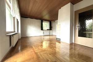 RESERVIERT!
Hier wächst Familie – Reiheneckhaus mit viel Raum in beliebter Wohnlage! – Die vollständige Adresse der Immobilie erhältst du vom Anbieter., 91301 Forchheim – Vorschaubild 7