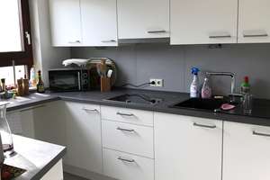 Familienfreundliche Maisonette mit 2 Balkonen & Galerie – ruhig im Grünen, schnell in der City – Die vollständige Adresse der Immobilie erhältst du vom Anbieter., 70195 Botnang-Süd, Stuttgart – Vorschaubild 4