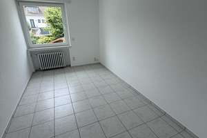 Schöne Ruhige Wohnung mit 3 Zimmern und Balkon in Bonn – Kragstraße 10, 53123 Duisdorf, Bonn – Vorschaubild 19