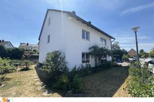 Modernisierter Wohnkomfort - Erdgeschosswohnung mit Gartenanteil in ruhiger Lage von Allersberg