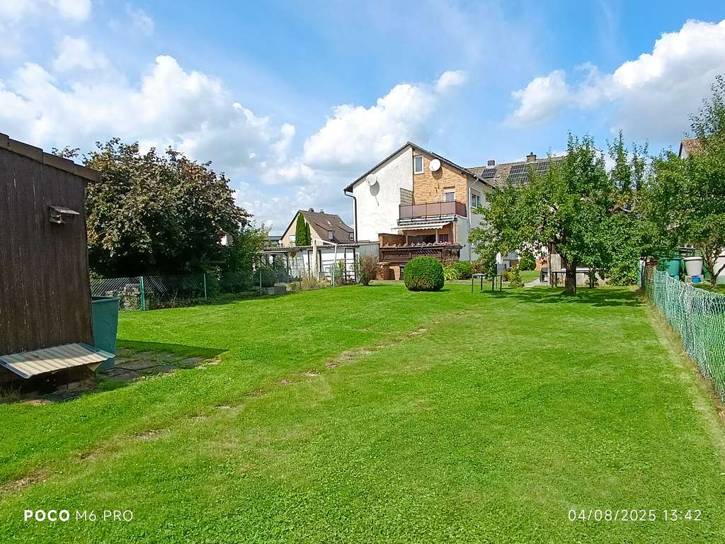 Immobilie in Espenau - Gepflegtes Reihenhaus mit 10 Zimmern und für große Familie Garage in Espenau - Bild 2