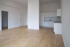 Kreative 2 Zimmer mit exklusiver Terrasse-Provisionsfrei – Platz des 4. Juli 8, 14167 Lichterfelde, Berlin – Vorschaubild 3