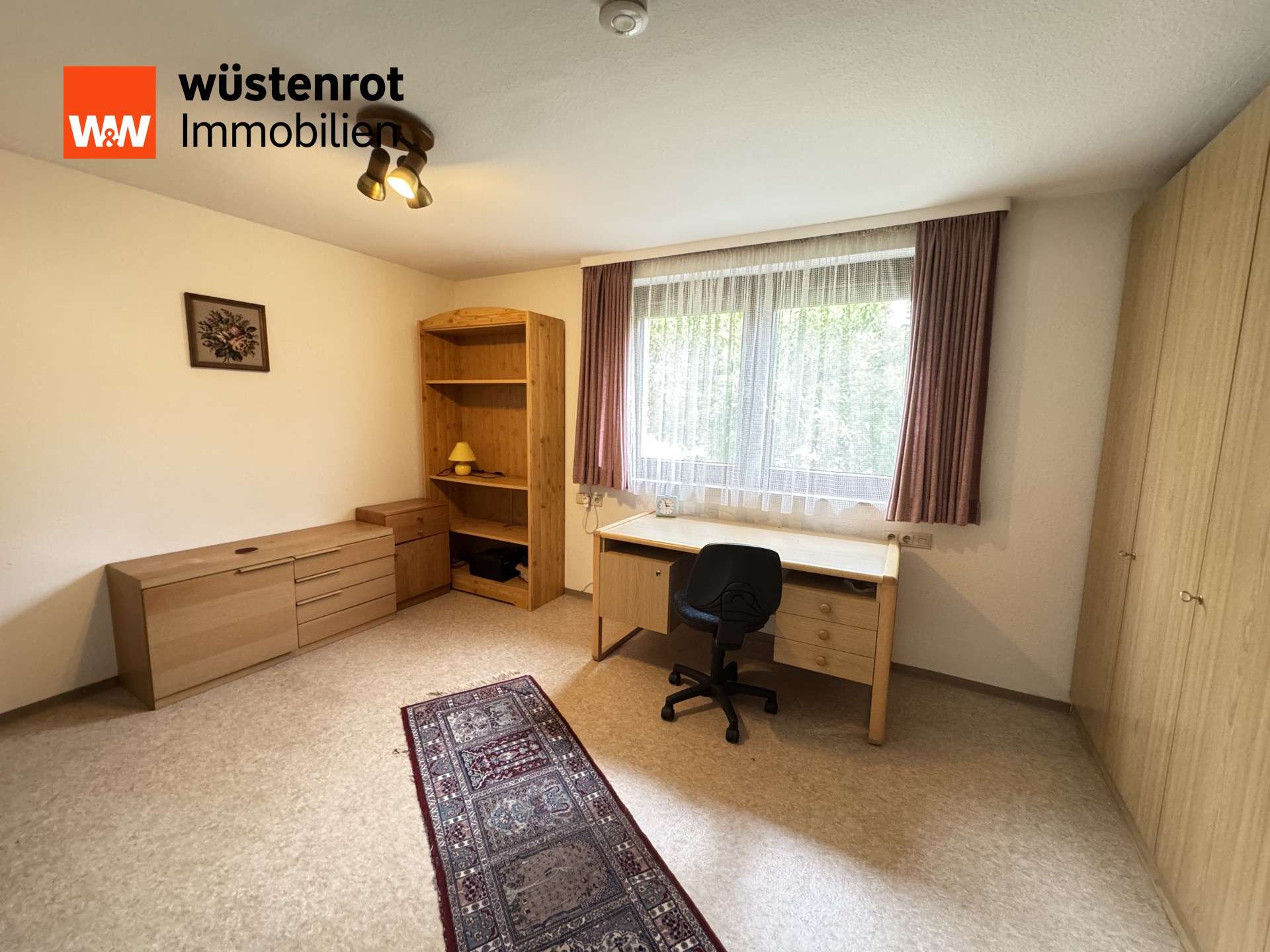 Immobilie in Altshausen - Charmantes Einfamilienhaus, ruhige Lage von Altshausen, modernisiert, gemütlich, herrlichem Garten! - Bild 0