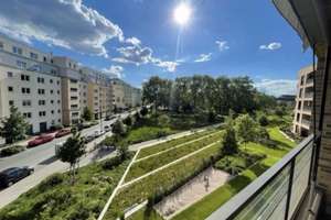 Neubau mit großzügigem Balkon und traumhaftem Parkblick
