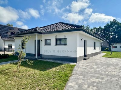 Moderner Bungalow in ruhiger Lage – energieeffizient wohnen in Cottbus-Skadow