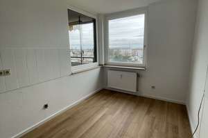 Erstbezug nach Sanierung  helle 2-Zimmer-Wohnung mit toller Aufteilung und Weitblick – Wevelinghover Straße 4, 40547 Lörick, Düsseldorf – Vorschaubild 5