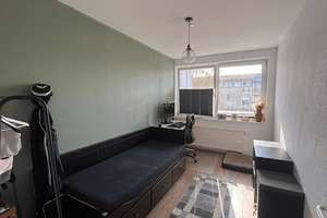 Sonnige Dachgeschosswohnung mit großzügiger Terrasse und hochwertiger Ausstattung – Die vollständige Adresse der Immobilie erhältst du vom Anbieter., 13127 Niederschönhausen, Berlin – Vorschaubild 5