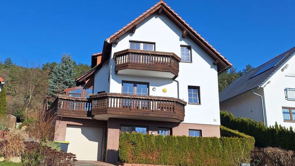 Immobilie in Plaue -  Einfamilienhaus von zeitloser Eleganz und einem tollen Blick in die Natur!! - Bild 0