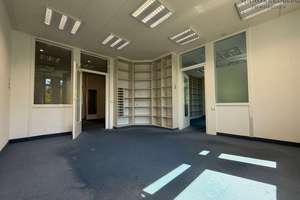 Vielseitiges Altbaujuwel: Umnutzungspotenzial für 1–3 Wohnungen – 70372 Kurpark, Stuttgart – Vorschaubild 13