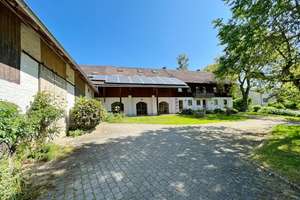 PREISREDUZIERUNG! Ehemalige Hofstelle mit Nebengebäuden und Raum zur Entfaltung! – Die vollständige Adresse der Immobilie erhältst du vom Anbieter., 84186 Vilsheim – Vorschaubild 3