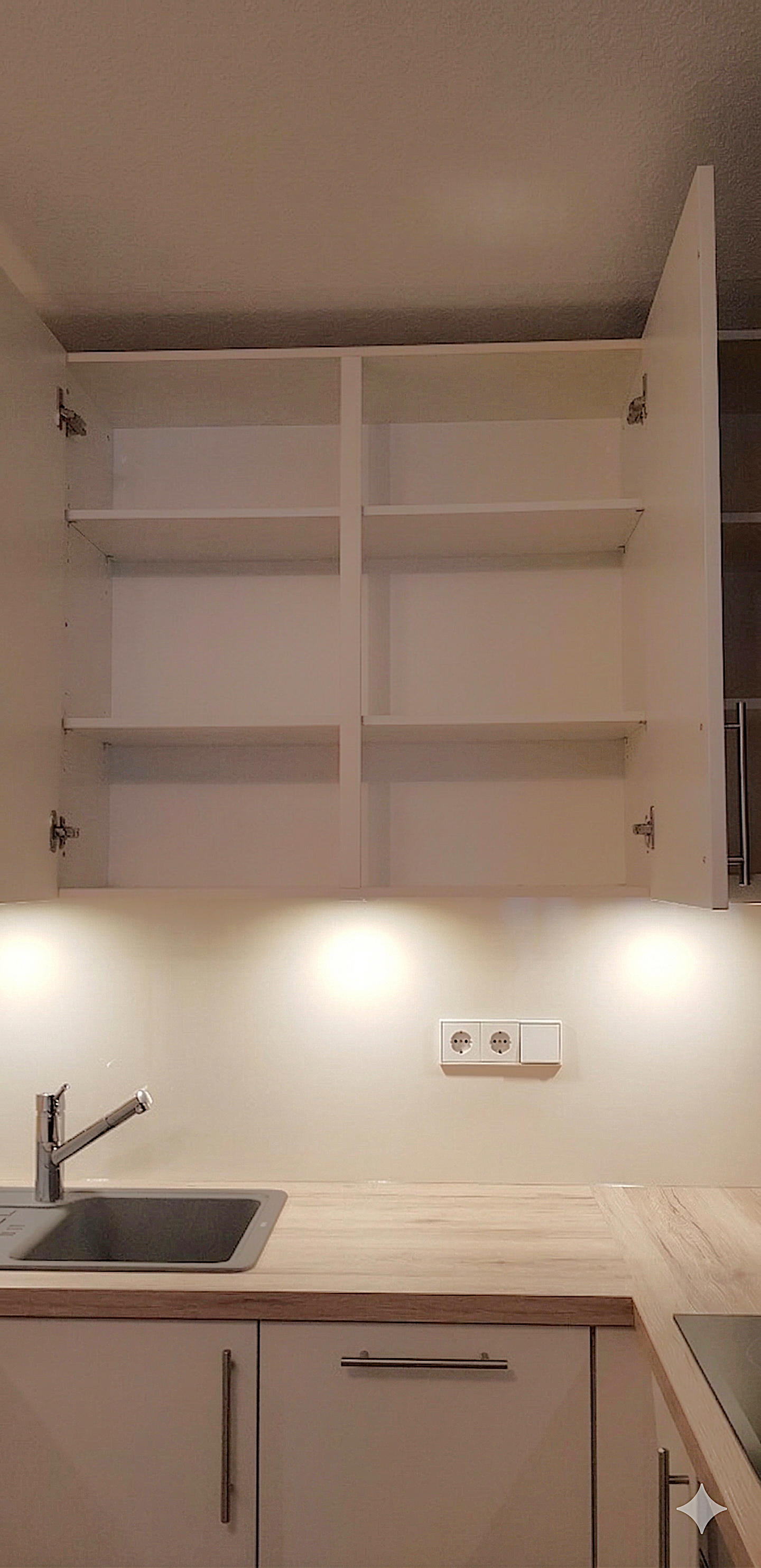 Immobilie in Niefern-Öschelbronn - Schicke 2-Zimmer Wohnung mit Balkon in Niefern-Öschelbronn - Bild 0