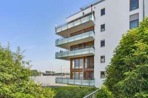 Wohnen über dem Rhein mit traumhaftem Blick auf den Dom: 4-Zimmer-Wohnung in Köln-Mülheim – Die vollständige Adresse der Immobilie erhältst du vom Anbieter., 51063 Mülheim (Ortsteil), Köln – Vorschaubild 4