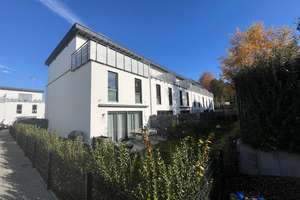 Modernes Reihenmittelhaus von 2023 – Ideal für Eigennutzer mit Perspektive - RENDITE 4,33% – Kleestädter Straße 15, 64823 Groß-Umstadt – Vorschaubild 7
