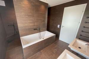 Wohnen am Wasser: Exklusives Penthouse mit Marina-Blick & Dachterrassen – Rheinallee 52, 55218 Neustadt, Mainz – Vorschaubild 10