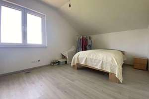 * Zwei DHH plus Einliegerwohnung auf großem Grundstück * – Die vollständige Adresse der Immobilie erhältst du vom Anbieter., 73568 Durlangen – Vorschaubild 20