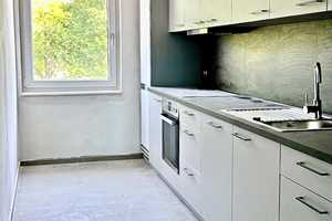 1/2 MONAT MIETFREI* Hannover Kronsrode Neubau (A11): EBK, Balkon, 2 Bäder, Fußbodenhzg, Lift, TG – Bette-Graham-Straße 42, 30539 Hannover – Vorschaubild 3