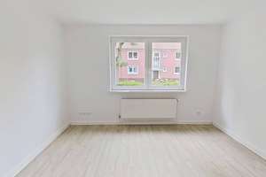 Lichtdurchflutete 2-Zimmer-Wohnung mit gemütlichem Ambiente – Wangeroogestr. 8, 26954 Nordenham – Vorschaubild 1