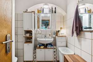 Doppelhaushälfte – ideal als Mehrgenerationenhaus – mit Balkon und Garten in begehrter Wohnlage – Die vollständige Adresse der Immobilie erhältst du vom Anbieter., 45355 Borbeck-Mitte, Essen – Vorschaubild 15