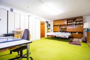 Winkelbungalow Delkenheim: 130 m² Wohnfl + voll ausgebauter Keller – bis ~190 m² fürs Wohnen nutzbar – Die vollständige Adresse der Immobilie erhältst du vom Anbieter., 65205 Delkenheim, Wiesbaden – Vorschaubild 22