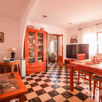Haus mit Garage in Mahón
