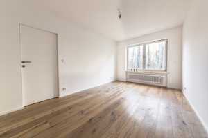 Sonnige 3-Zimmer-Gartenwohnung in München-Solln – Stilvoll kernsaniert & grüne Oase zum Wohlfühlen! – München – Vorschaubild 9